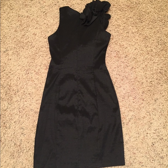Cache ruffled V-neck bodycon Black little dress - Picture 5 of 8